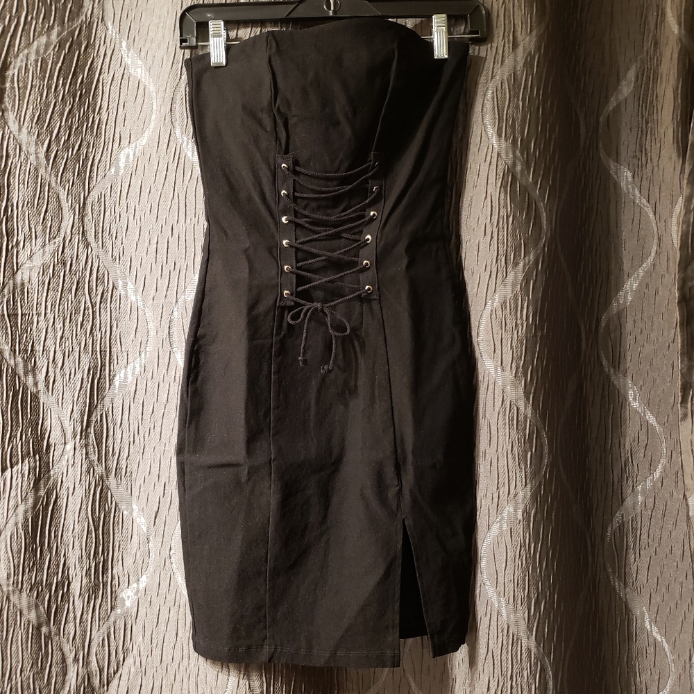 Strapless lace-up dress - Picture 3 of 4